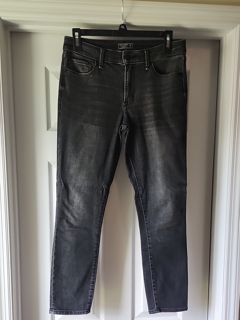 Abercrombie & Fitch Women's Slim Straight Black Washed Jeans